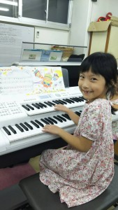 井本麻友さん　クラスコンサートに向けて練習を頑張りたいです。