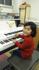橋口由奈さん　12月のコンサートまでに「かっこう」が弾けるようになりたいです。